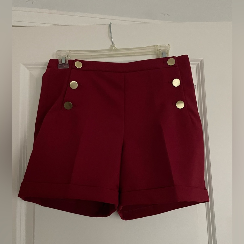 H&M high waist dress shorts
